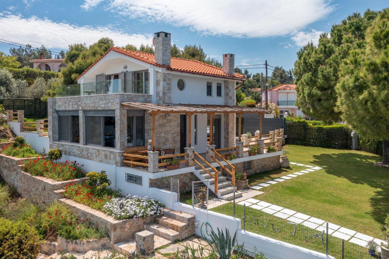 Crystal Beach Villa Халкис Екстериор снимка