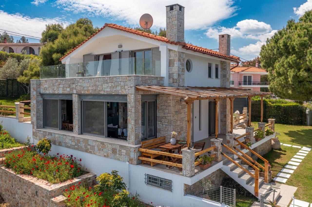 Crystal Beach Villa Халкис Екстериор снимка