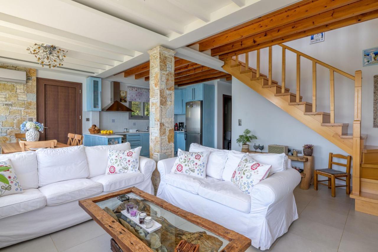 Crystal Beach Villa Халкис Екстериор снимка